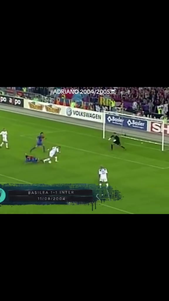無數(shù)次讓解說癲狂來看二十年前的阿德里亞諾有多強