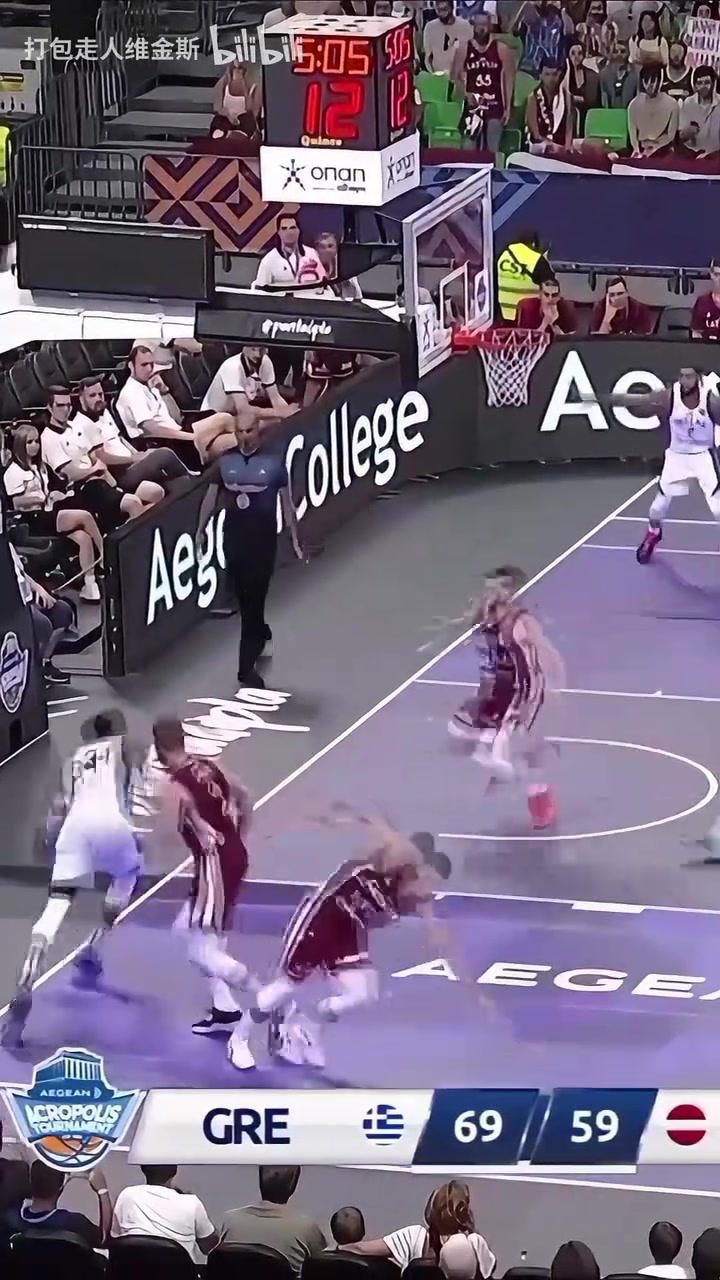 我要1打5來看國際賽場字母哥需要幾個人防