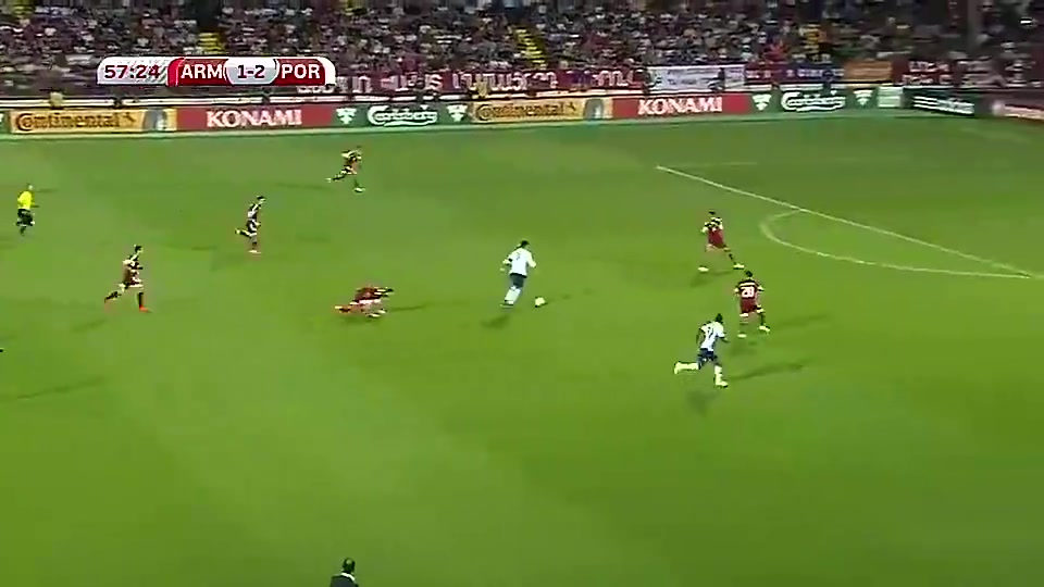 當(dāng)年亞美尼亞球迷喊梅西C羅神級(jí)停球世界波破門戴帽