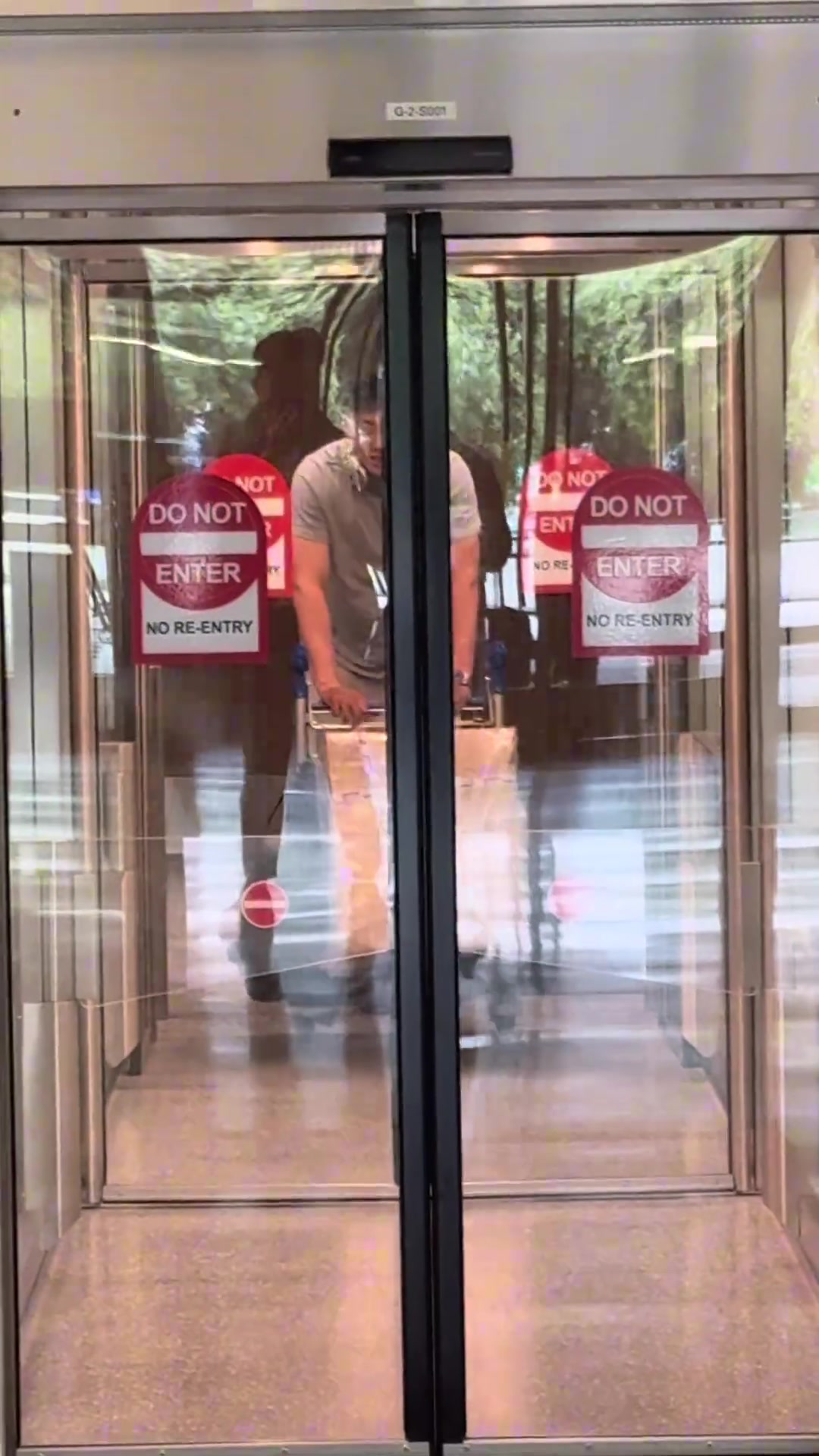 真忙啊王俊杰回到舊金山備戰(zhàn)新的大學賽季