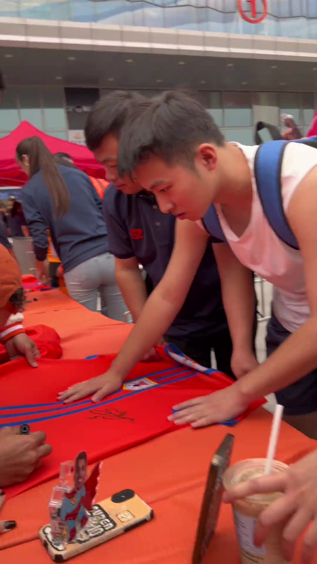 都是濟(jì)南小伙克雷桑和澤卡誰(shuí)的中文更標(biāo)準(zhǔn)