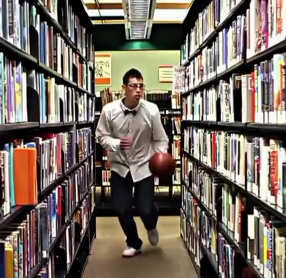 上的哈佛拒絕卡戴珊球又打得好他就是我心中的GOAT