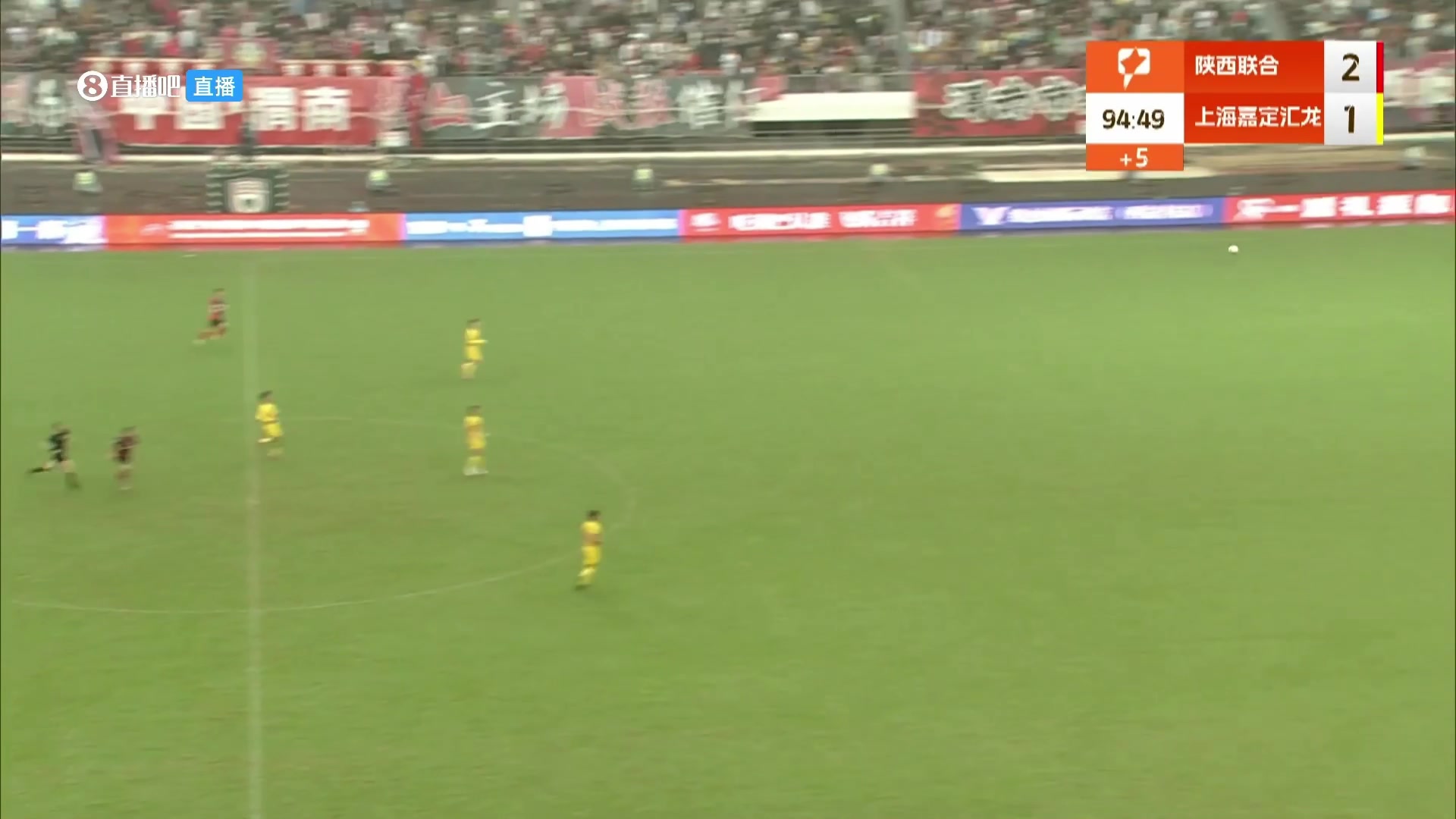 中甲賽場(chǎng)陜西隊(duì)外援打出貝克漢姆式吊射