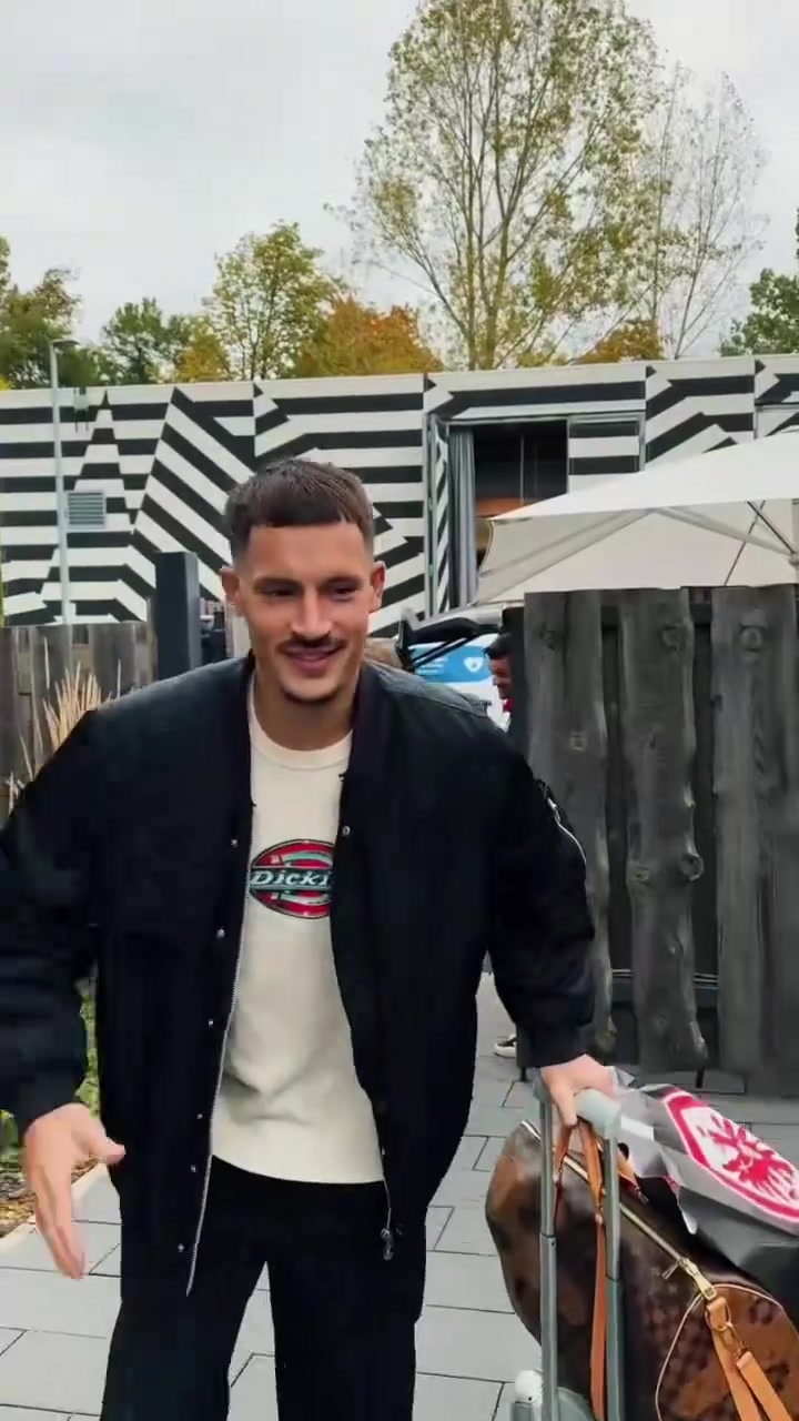 德國(guó)國(guó)家隊(duì)再集結(jié)世界杯預(yù)選賽備戰(zhàn)盧森堡北愛(ài)爾蘭