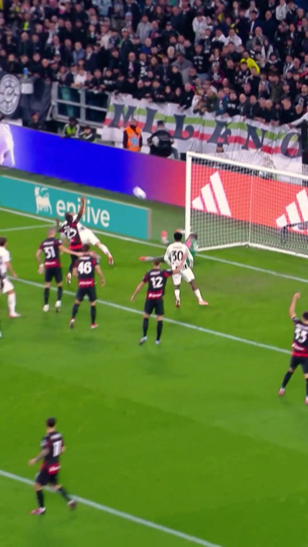 紅黑軍團的邁堵墻是真的強