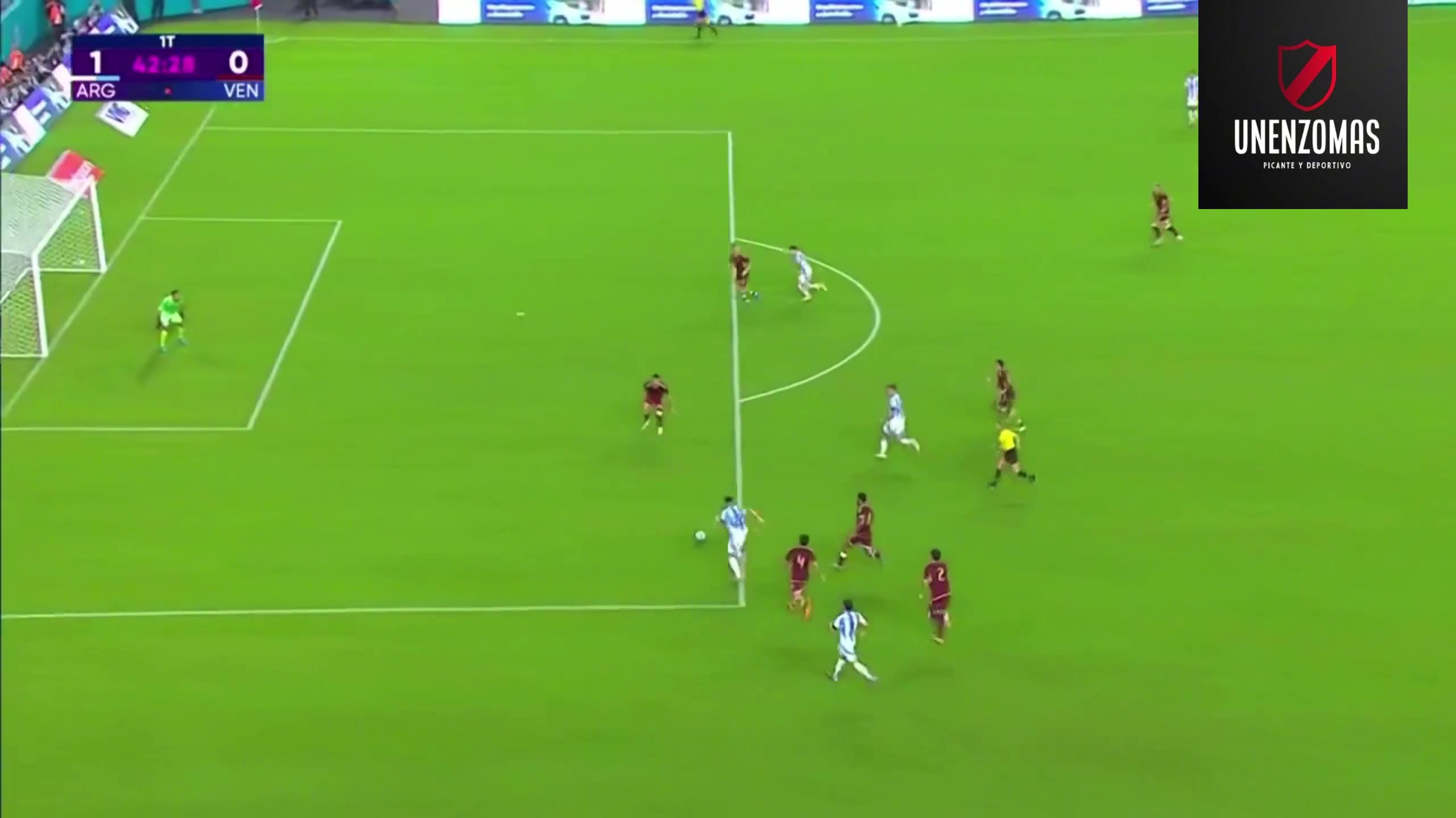 委內(nèi)瑞拉門將神了勞塔羅差點(diǎn)打進(jìn)一粒精彩進(jìn)球