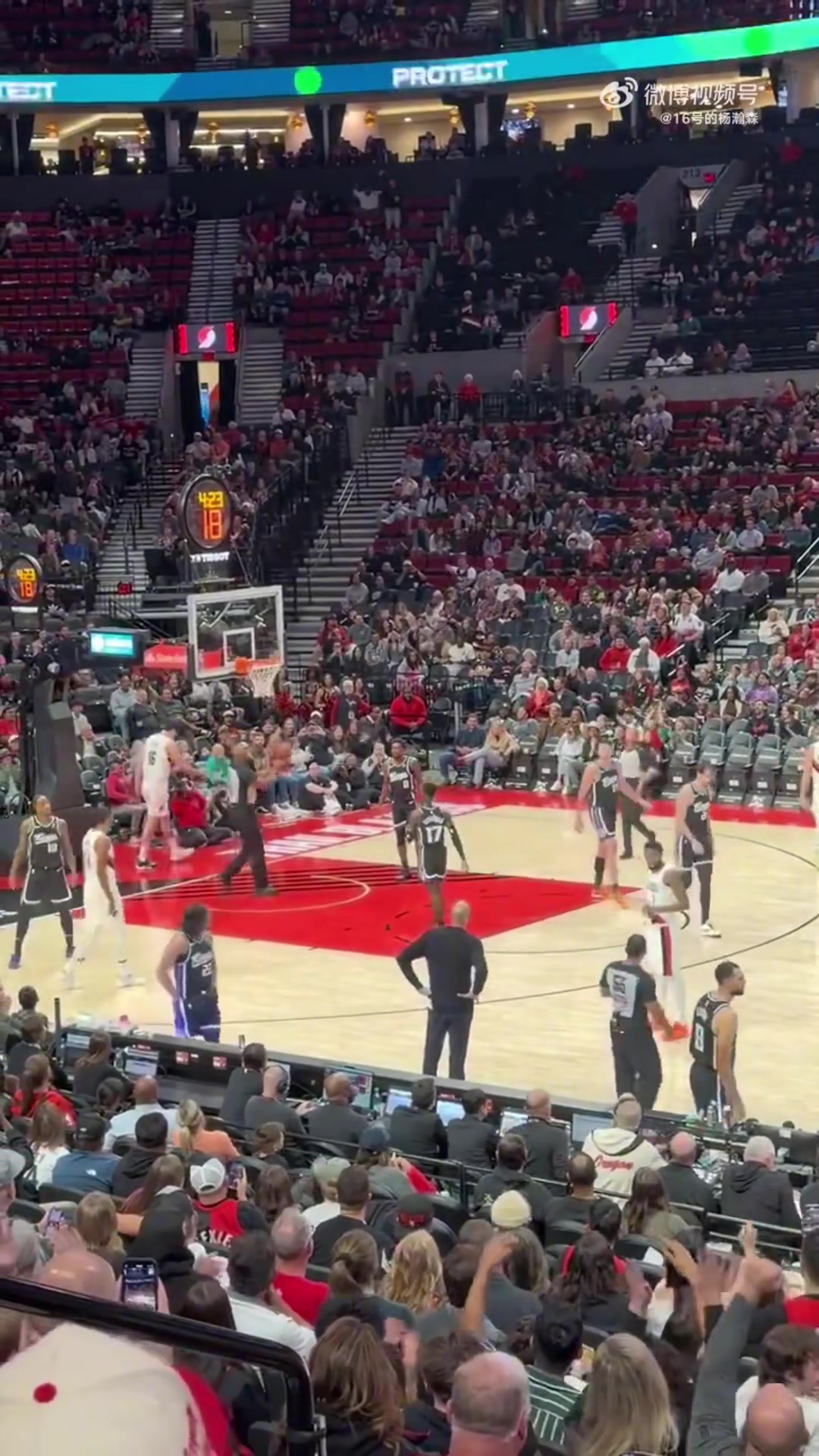 可惜沒(méi)有算啊哨響之后楊瀚森來(lái)了一個(gè)非常帥氣的反籃這手活真的太好了