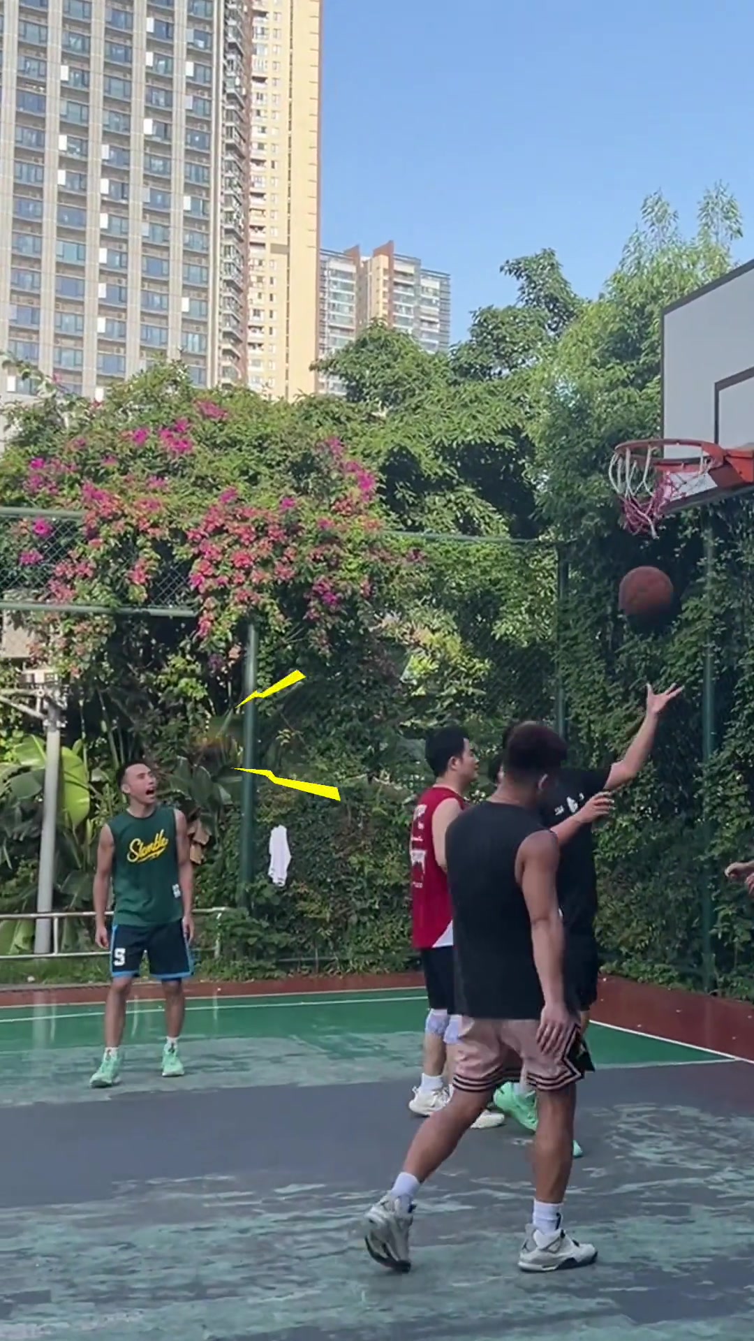 像極了布克國產(chǎn)布克曬打球視頻跳投就像周董的歌百聽不厭