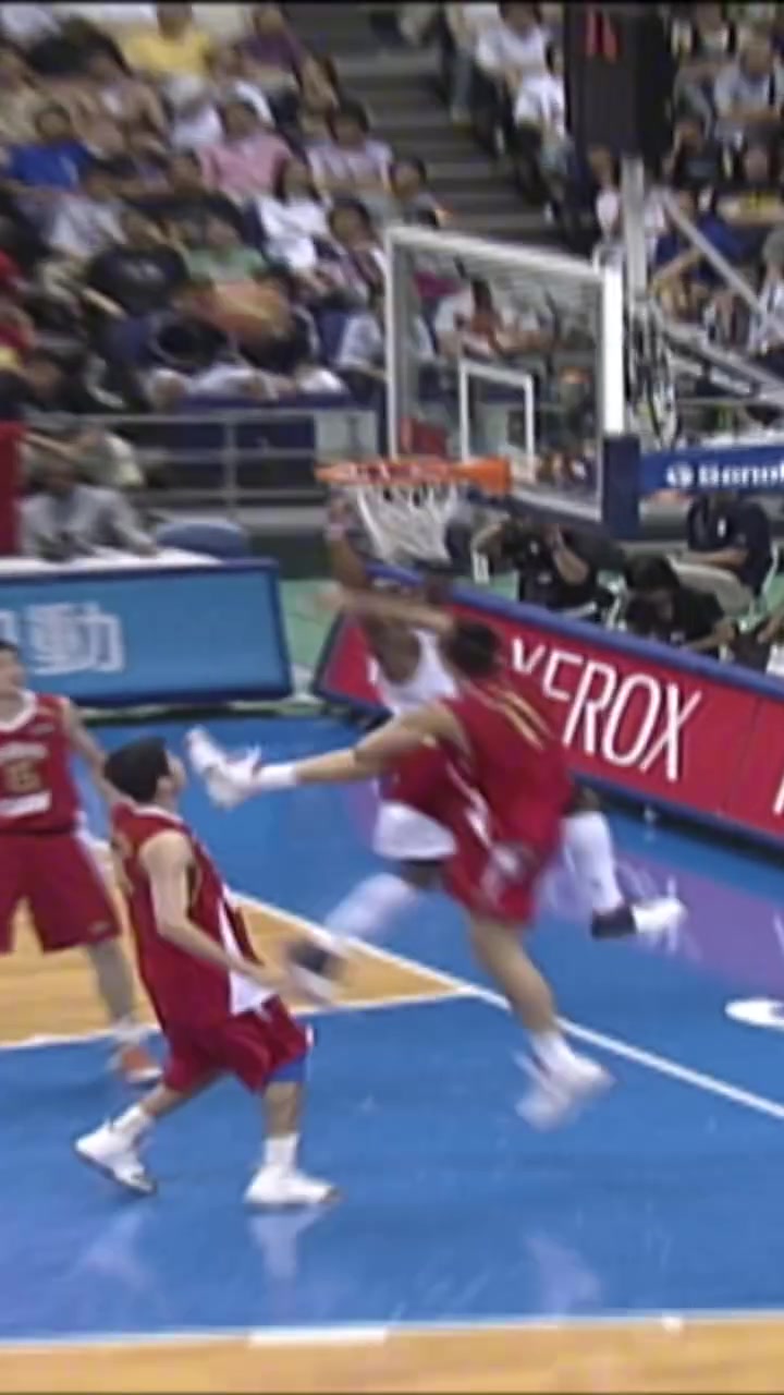 比彈跳沒在怕的巔峰韋德想隔扣年輕時(shí)的阿聯(lián)也沒那么容易