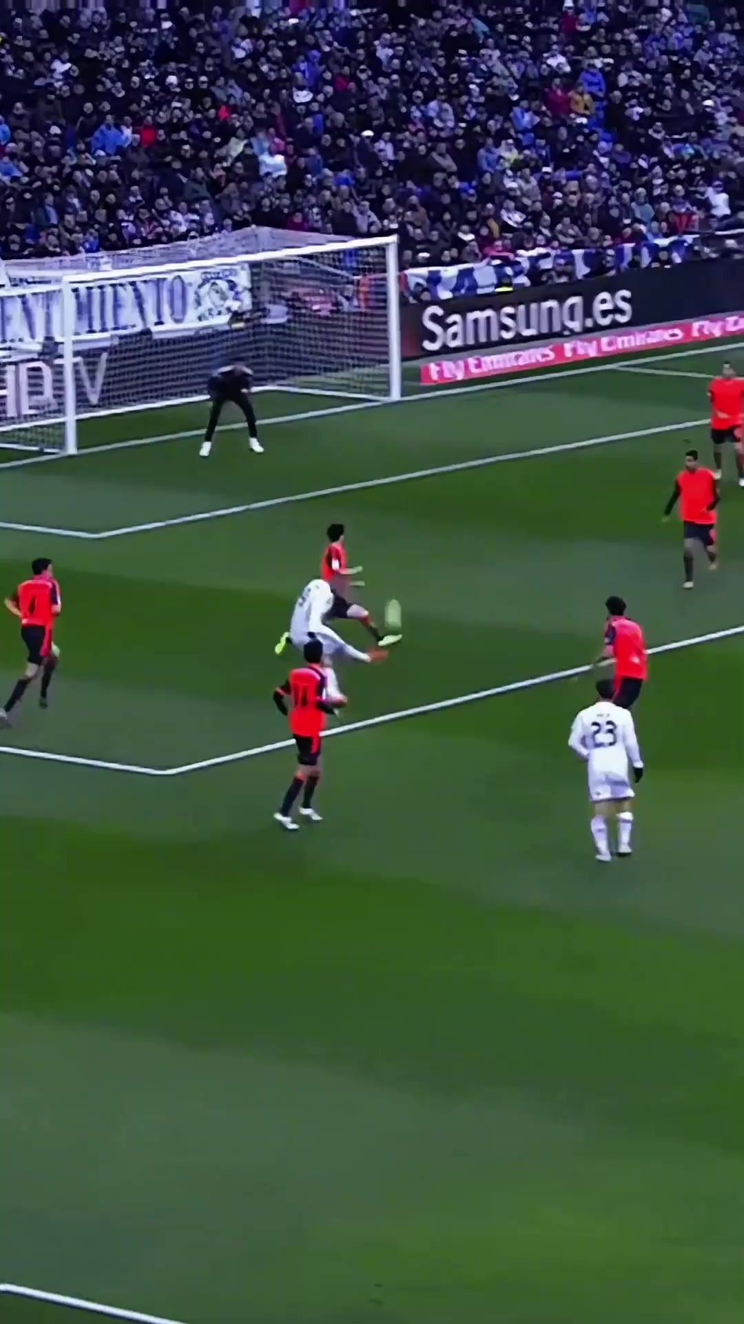 無理進(jìn)球本澤馬完美詮釋了香蕉球的含義