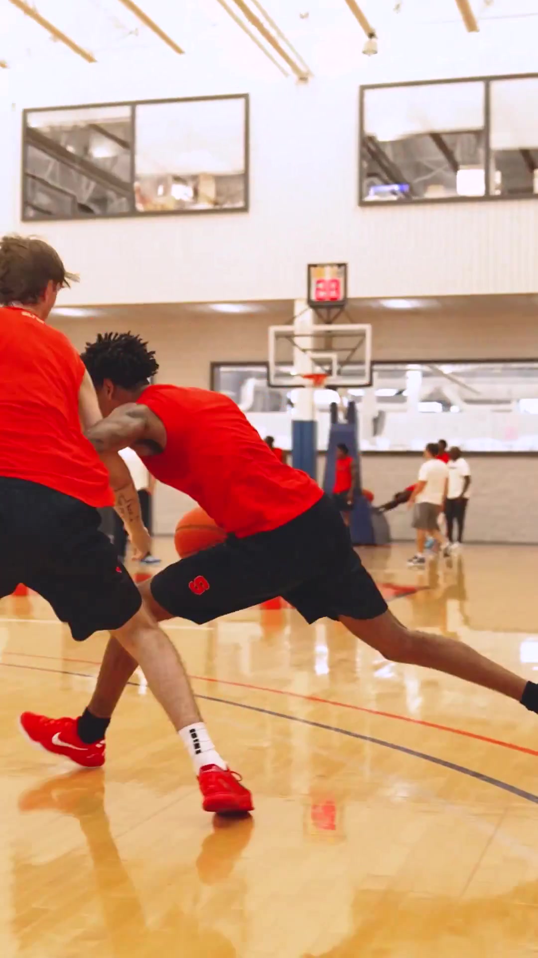 乃父之風基揚-安東尼絲滑單打轉身跳投這臉也太隨甜瓜了