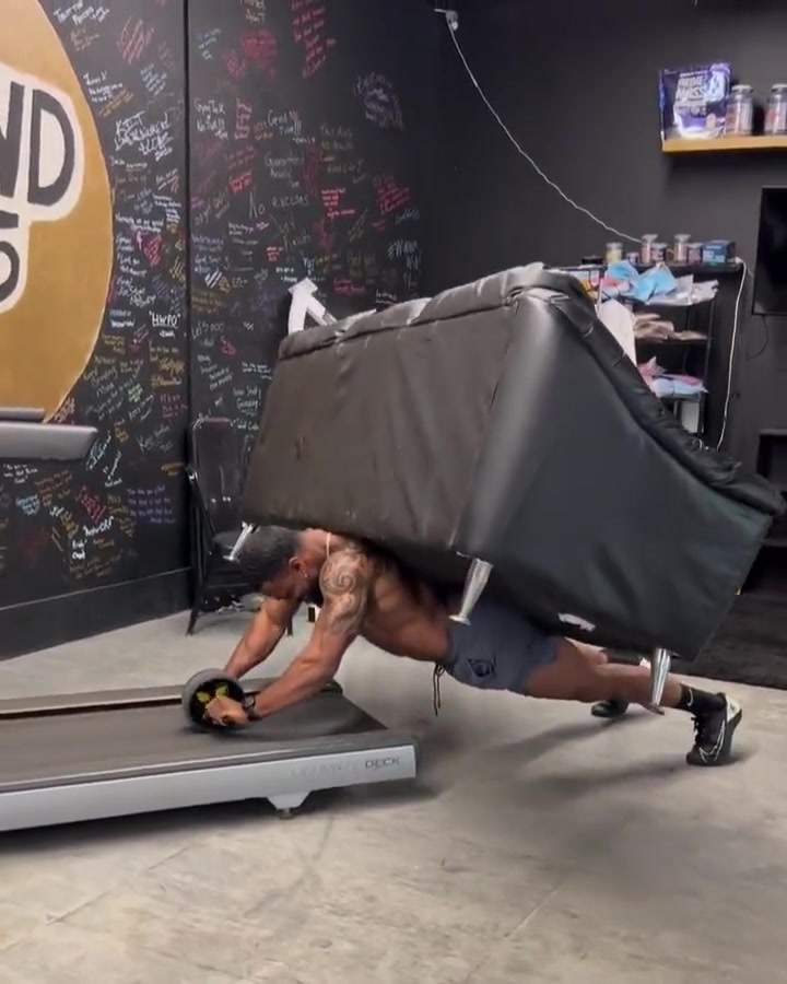 獨木難支美媒調(diào)侃這就是今天獨自carry的盧卡-東契奇