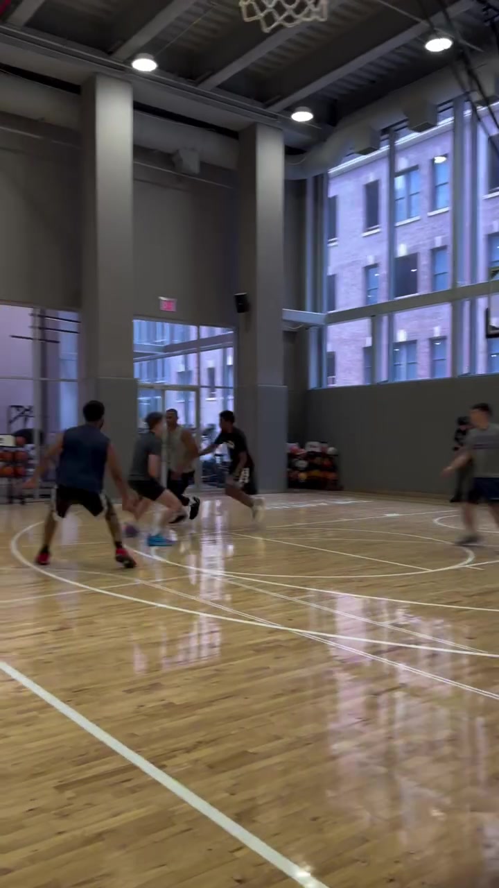 威少這身體狀態(tài)保持得相當不錯啊怎么會沒球隊愿意簽呢