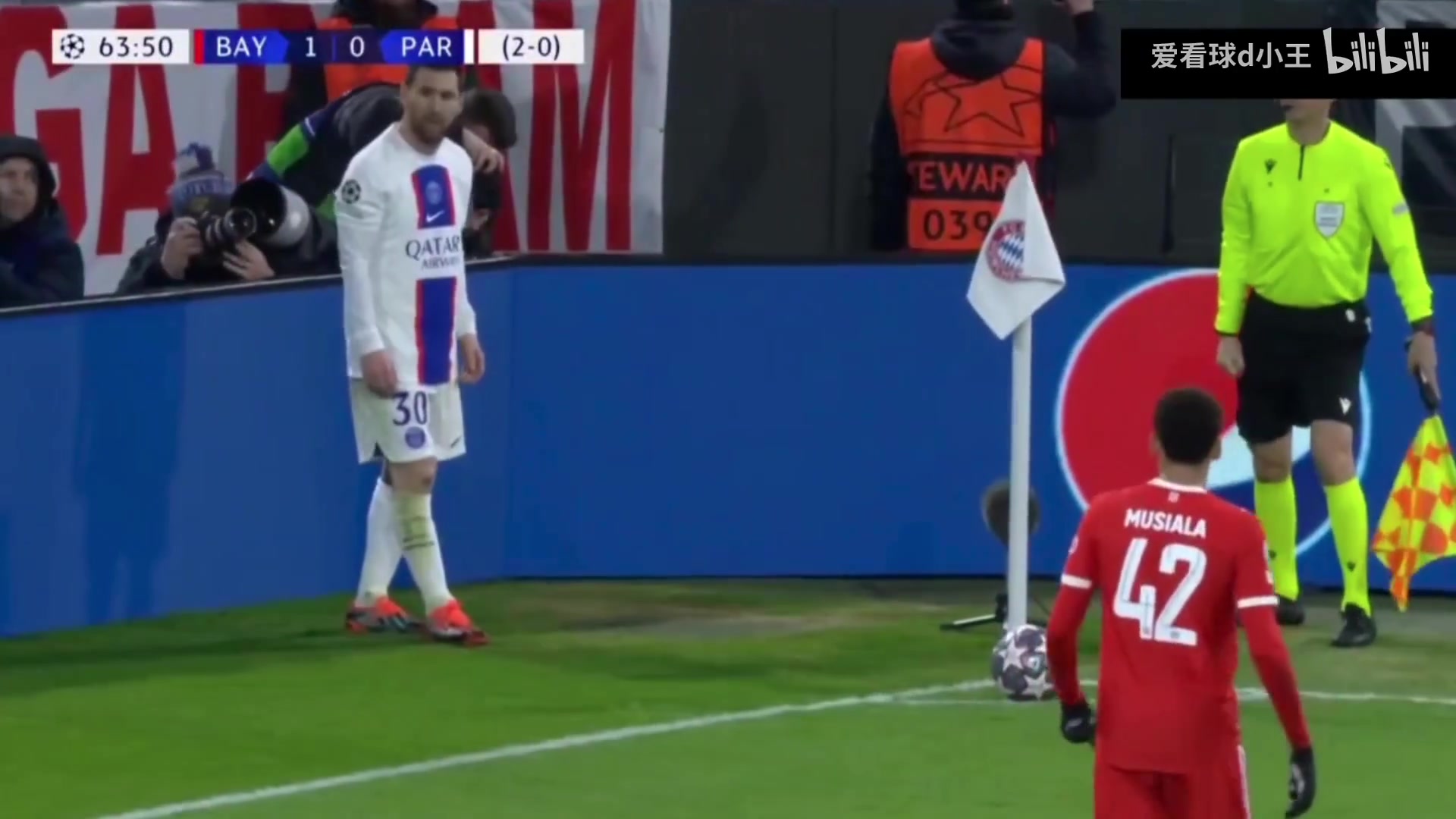 當(dāng)年梅西和拉莫斯面對(duì)拜仁是真想贏兩個(gè)捧過(guò)杯的老對(duì)手是真拼